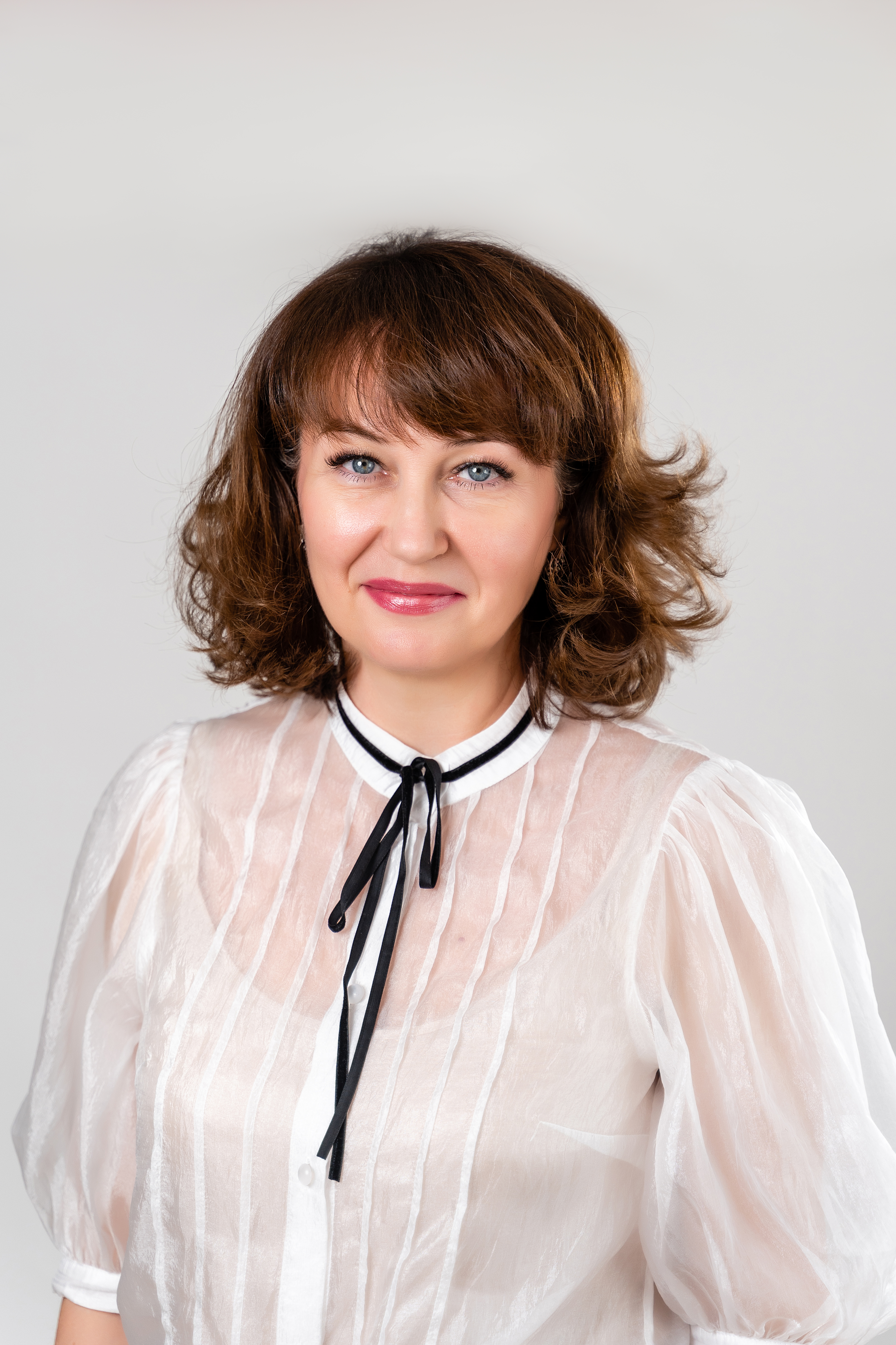 Учитель музыки Лесняк Ирина Валерьевна.